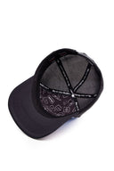 Gorra Celeste-Negro Trucker - Vista trasera logo